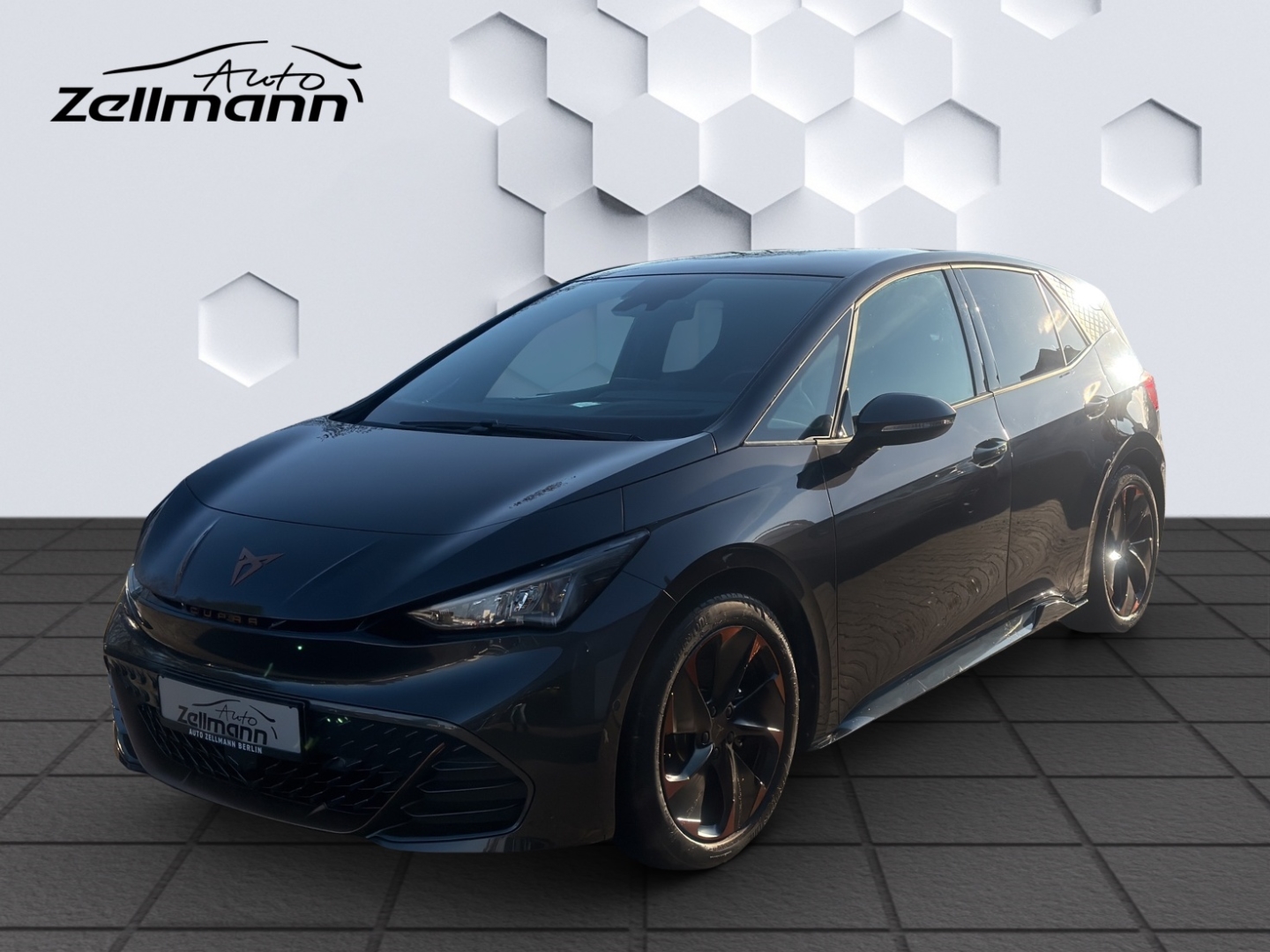 Born 150 kW 150kW LED HuD GJR ACC ParkLenkAssist Sitzheizung