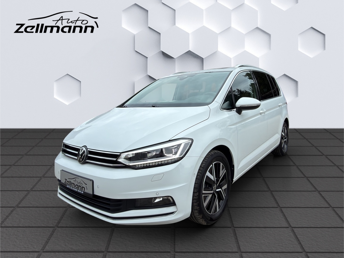 Touran Highline 2.0TDI 110kW DSG AHZV LED PanoDach ACC Rückfahrkamera TrailerAssist Standheizung